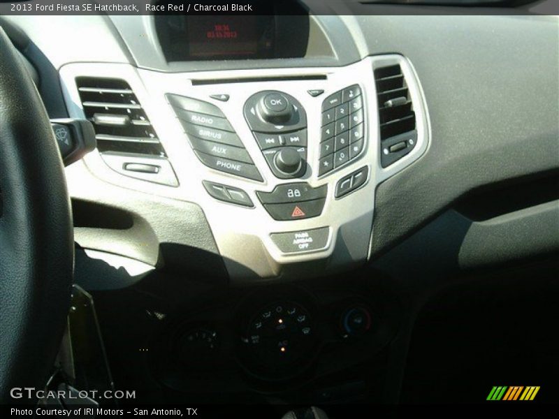 Race Red / Charcoal Black 2013 Ford Fiesta SE Hatchback