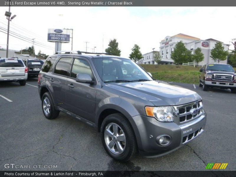 Front 3/4 View of 2011 Escape Limited V6 4WD