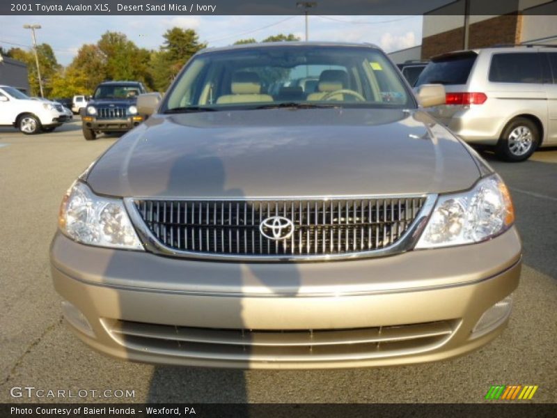 Desert Sand Mica / Ivory 2001 Toyota Avalon XLS