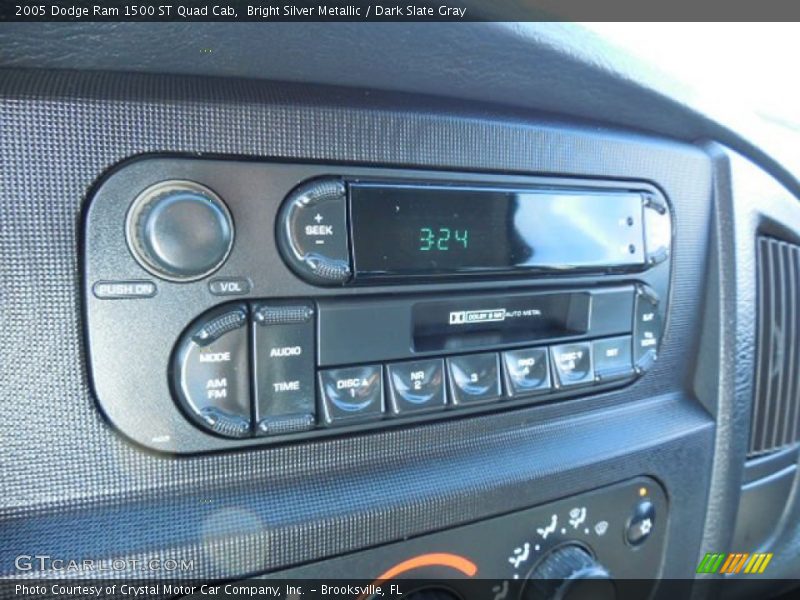 Bright Silver Metallic / Dark Slate Gray 2005 Dodge Ram 1500 ST Quad Cab