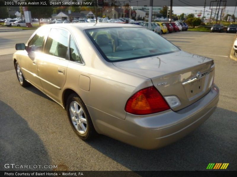 Desert Sand Mica / Ivory 2001 Toyota Avalon XLS