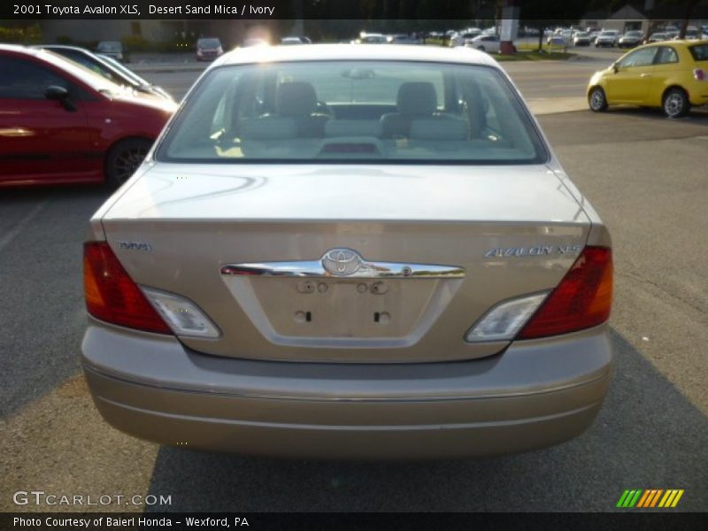 Desert Sand Mica / Ivory 2001 Toyota Avalon XLS