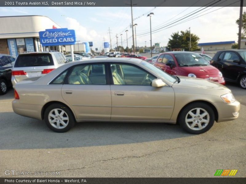 Desert Sand Mica / Ivory 2001 Toyota Avalon XLS