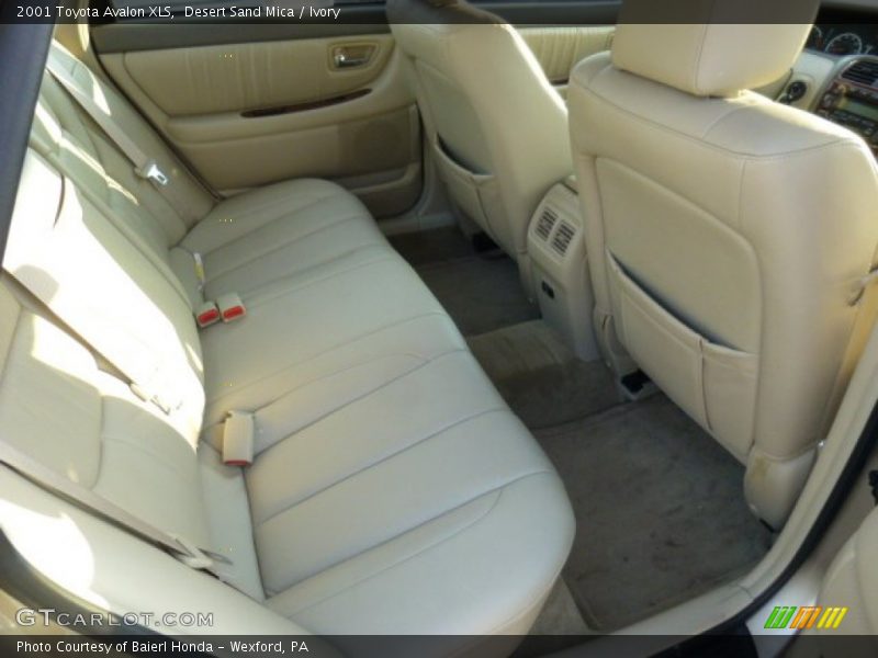 Desert Sand Mica / Ivory 2001 Toyota Avalon XLS