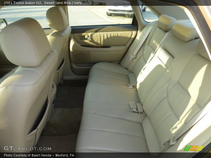 Desert Sand Mica / Ivory 2001 Toyota Avalon XLS