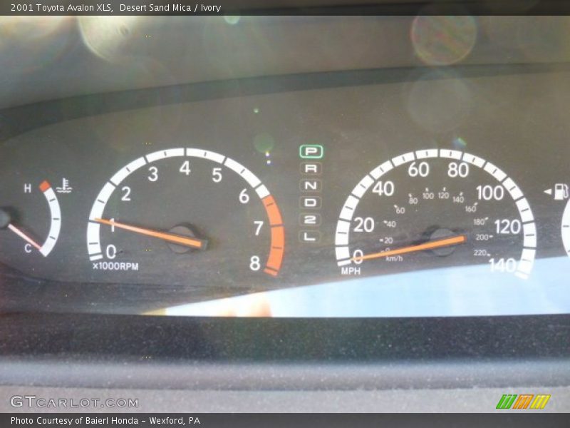 Desert Sand Mica / Ivory 2001 Toyota Avalon XLS