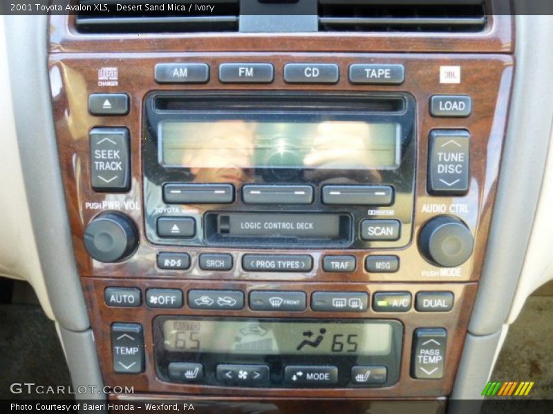 Desert Sand Mica / Ivory 2001 Toyota Avalon XLS