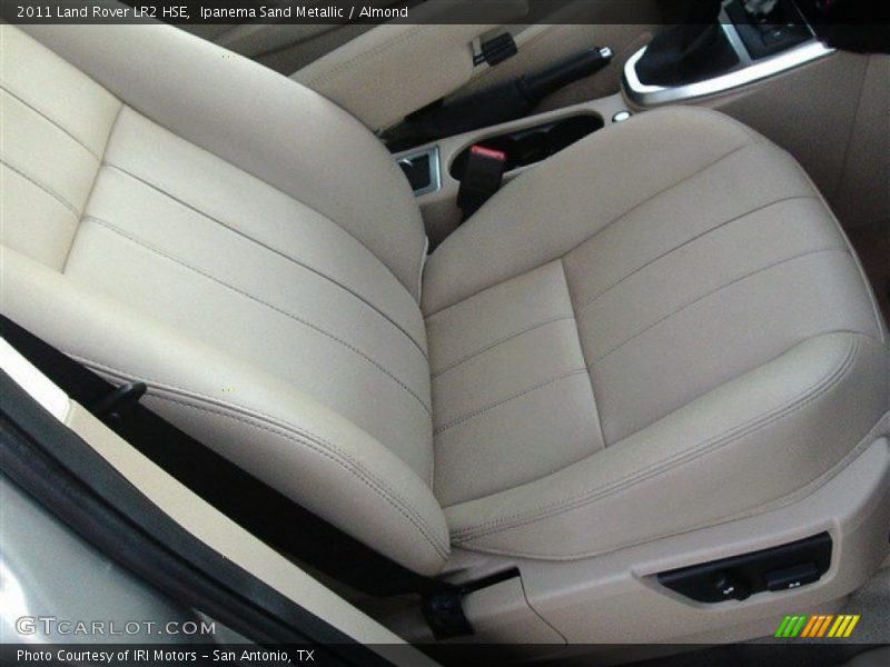 Ipanema Sand Metallic / Almond 2011 Land Rover LR2 HSE