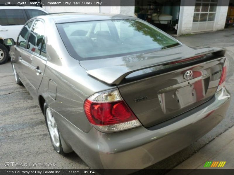 Phantom Gray Pearl / Dark Gray 2005 Toyota Camry SE