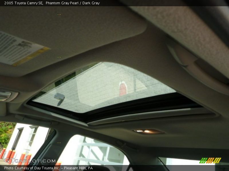 Phantom Gray Pearl / Dark Gray 2005 Toyota Camry SE