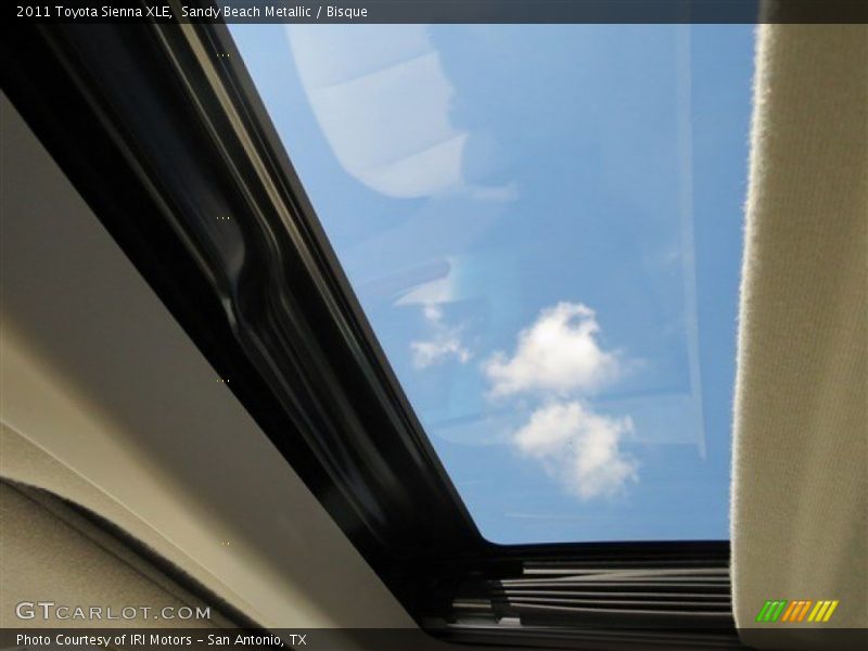 Sandy Beach Metallic / Bisque 2011 Toyota Sienna XLE