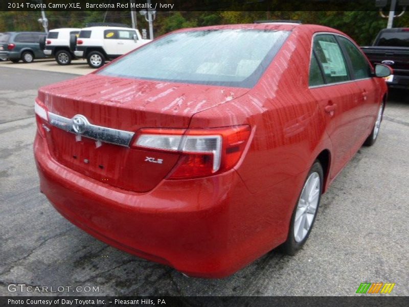 Barcelona Red Metallic / Ivory 2014 Toyota Camry XLE
