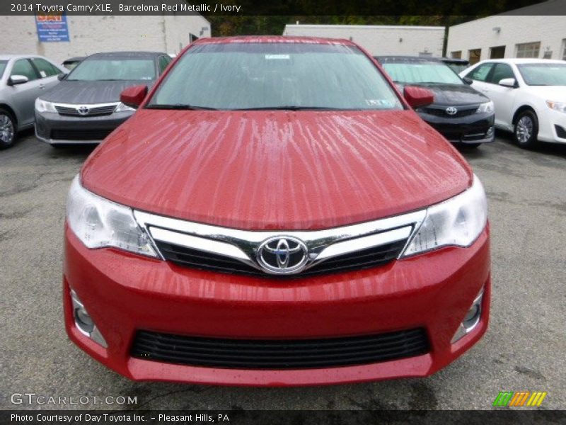 Barcelona Red Metallic / Ivory 2014 Toyota Camry XLE