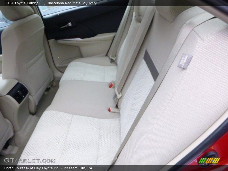 Barcelona Red Metallic / Ivory 2014 Toyota Camry XLE