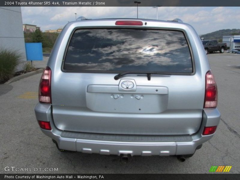 Titanium Metallic / Stone 2004 Toyota 4Runner SR5 4x4