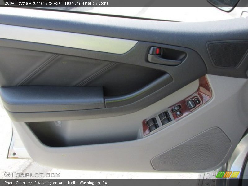 Titanium Metallic / Stone 2004 Toyota 4Runner SR5 4x4