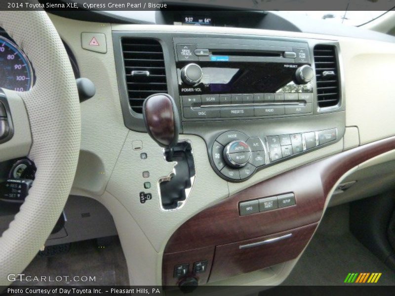 Cypress Green Pearl / Bisque 2014 Toyota Sienna XLE