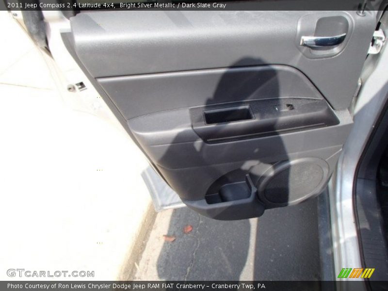 Bright Silver Metallic / Dark Slate Gray 2011 Jeep Compass 2.4 Latitude 4x4