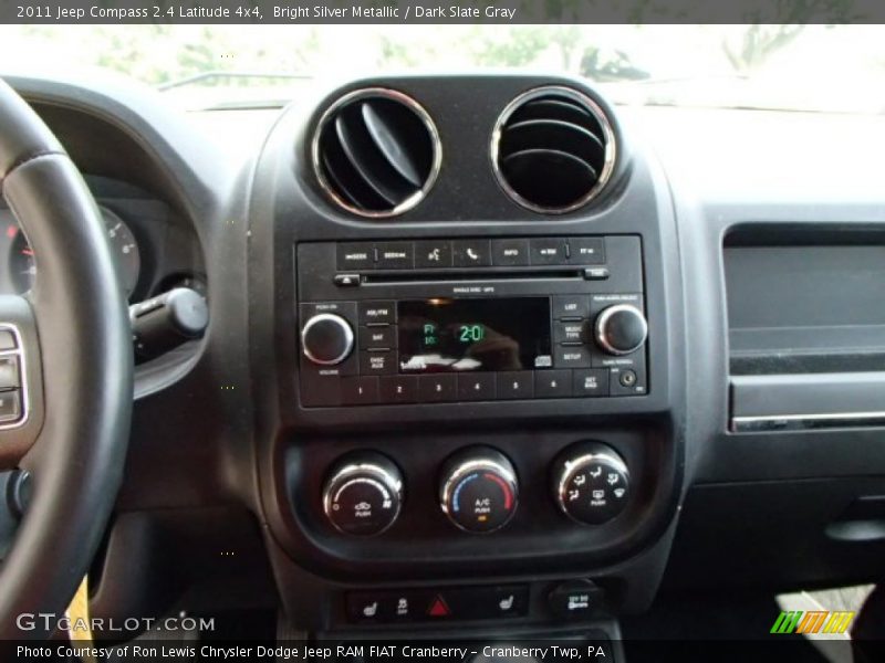 Bright Silver Metallic / Dark Slate Gray 2011 Jeep Compass 2.4 Latitude 4x4