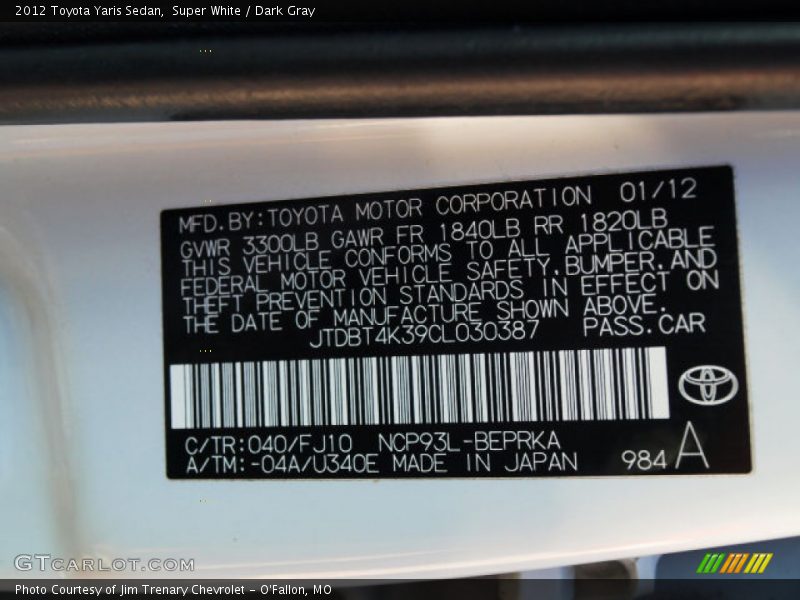 Super White / Dark Gray 2012 Toyota Yaris Sedan