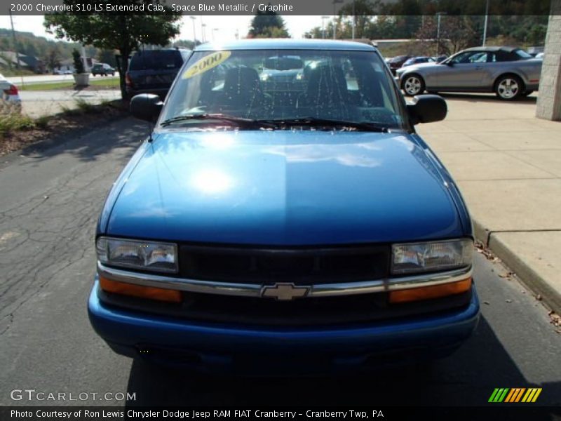 Space Blue Metallic / Graphite 2000 Chevrolet S10 LS Extended Cab