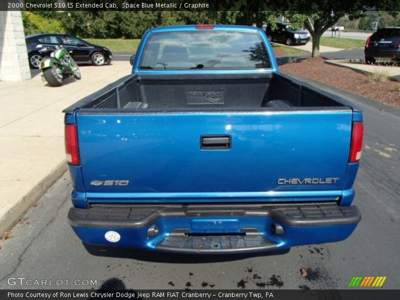 Space Blue Metallic / Graphite 2000 Chevrolet S10 LS Extended Cab