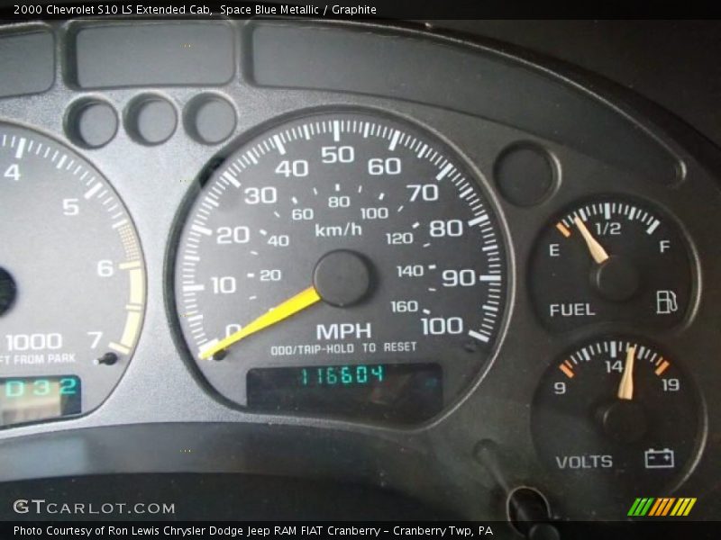 Space Blue Metallic / Graphite 2000 Chevrolet S10 LS Extended Cab