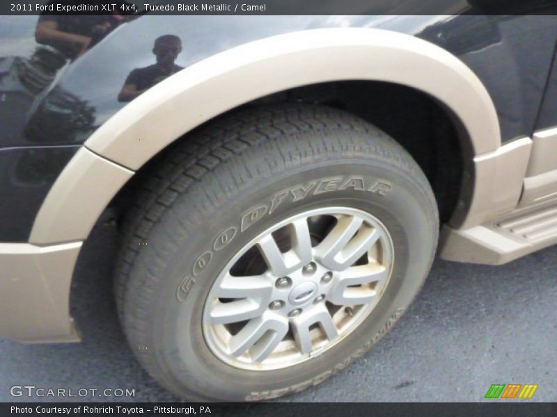 Tuxedo Black Metallic / Camel 2011 Ford Expedition XLT 4x4