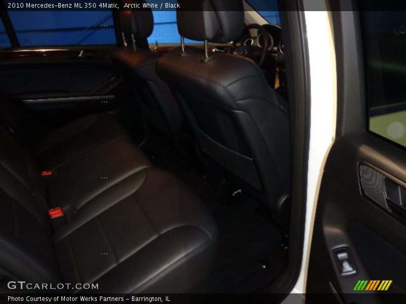 Arctic White / Black 2010 Mercedes-Benz ML 350 4Matic
