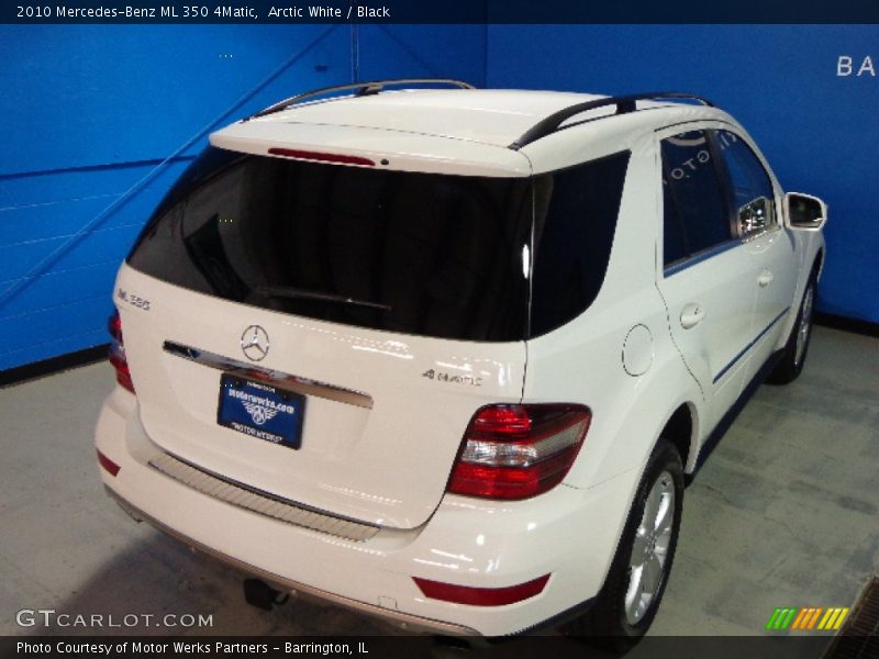 Arctic White / Black 2010 Mercedes-Benz ML 350 4Matic