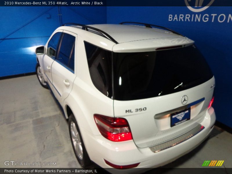 Arctic White / Black 2010 Mercedes-Benz ML 350 4Matic