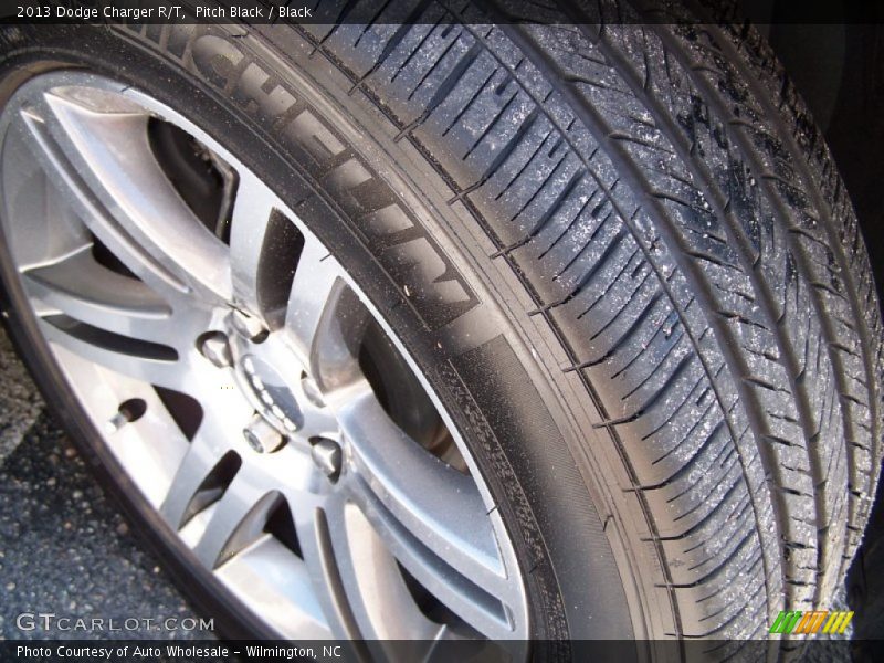 Pitch Black / Black 2013 Dodge Charger R/T