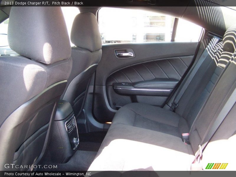 Pitch Black / Black 2013 Dodge Charger R/T