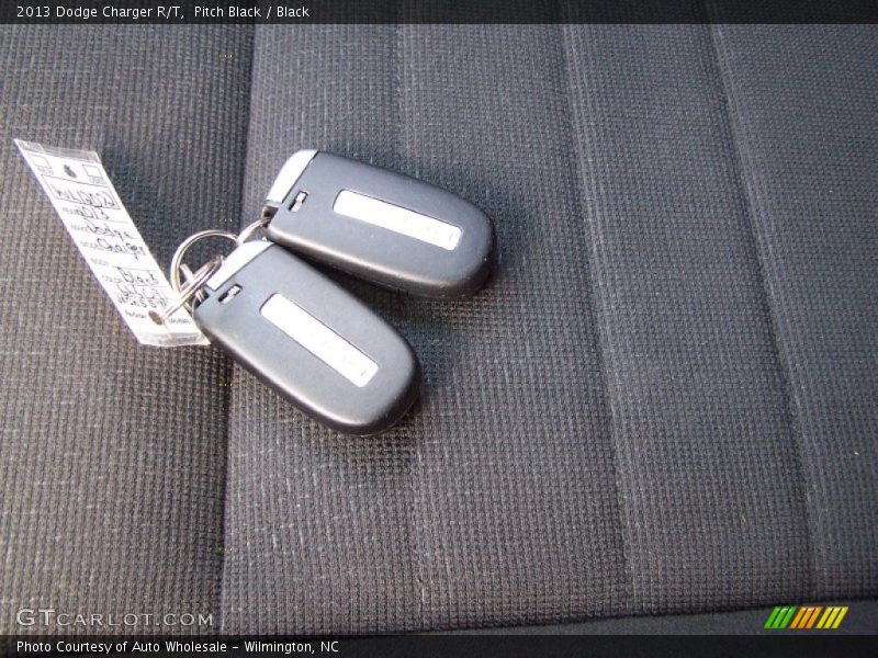 Pitch Black / Black 2013 Dodge Charger R/T