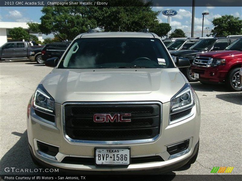 Champagne Silver Metallic / Ebony 2013 GMC Acadia SLE