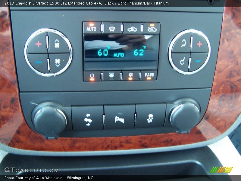 Black / Light Titanium/Dark Titanium 2013 Chevrolet Silverado 1500 LTZ Extended Cab 4x4