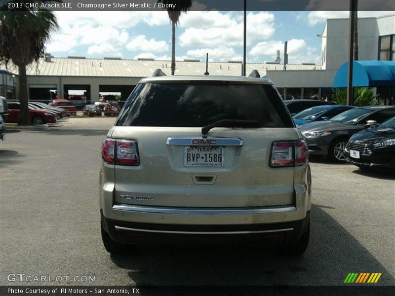 Champagne Silver Metallic / Ebony 2013 GMC Acadia SLE