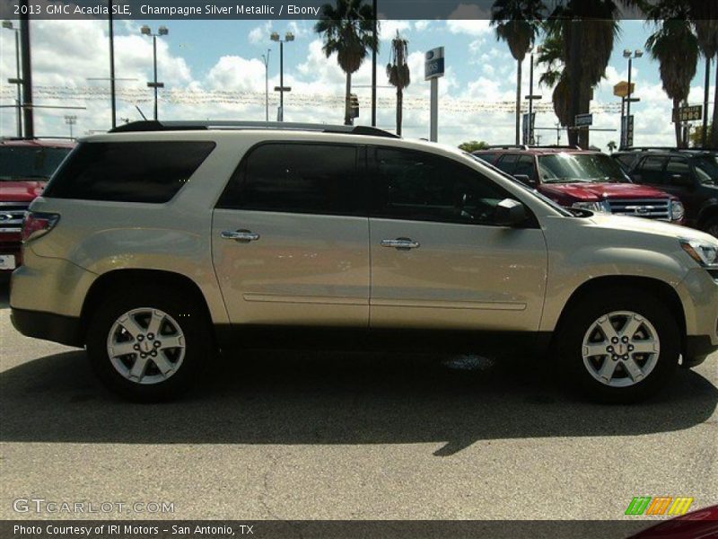 Champagne Silver Metallic / Ebony 2013 GMC Acadia SLE
