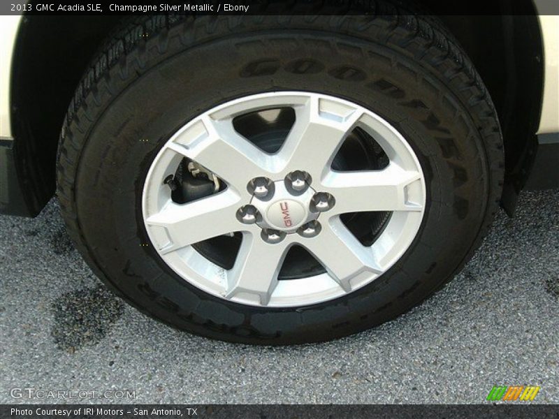 Champagne Silver Metallic / Ebony 2013 GMC Acadia SLE