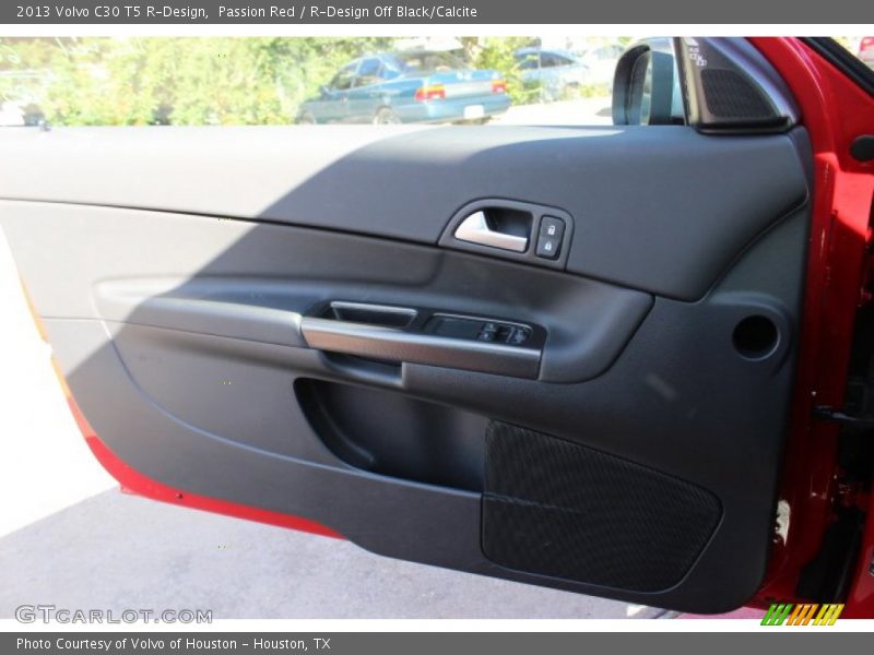 Passion Red / R-Design Off Black/Calcite 2013 Volvo C30 T5 R-Design