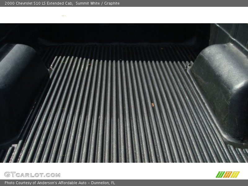 Summit White / Graphite 2000 Chevrolet S10 LS Extended Cab