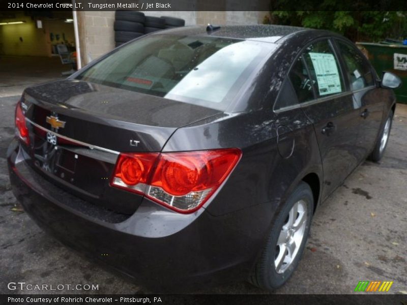Tungsten Metallic / Jet Black 2014 Chevrolet Cruze LT