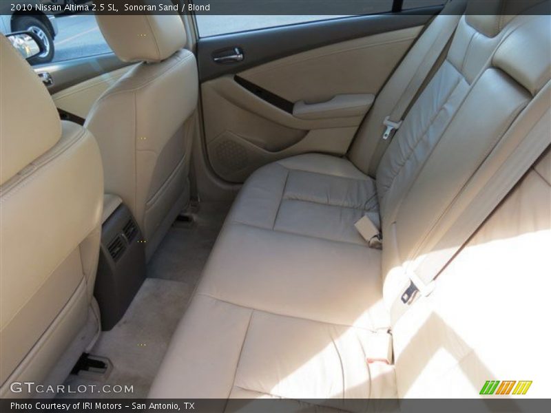 Sonoran Sand / Blond 2010 Nissan Altima 2.5 SL