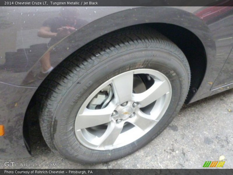 Tungsten Metallic / Jet Black 2014 Chevrolet Cruze LT