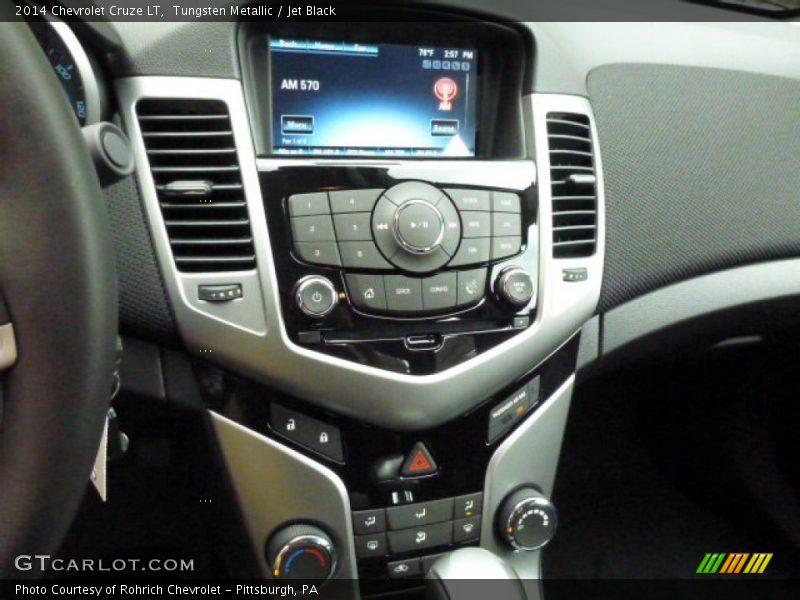 Tungsten Metallic / Jet Black 2014 Chevrolet Cruze LT