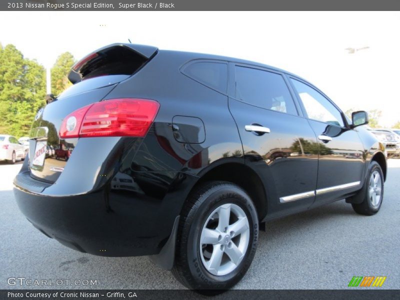 Super Black / Black 2013 Nissan Rogue S Special Edition
