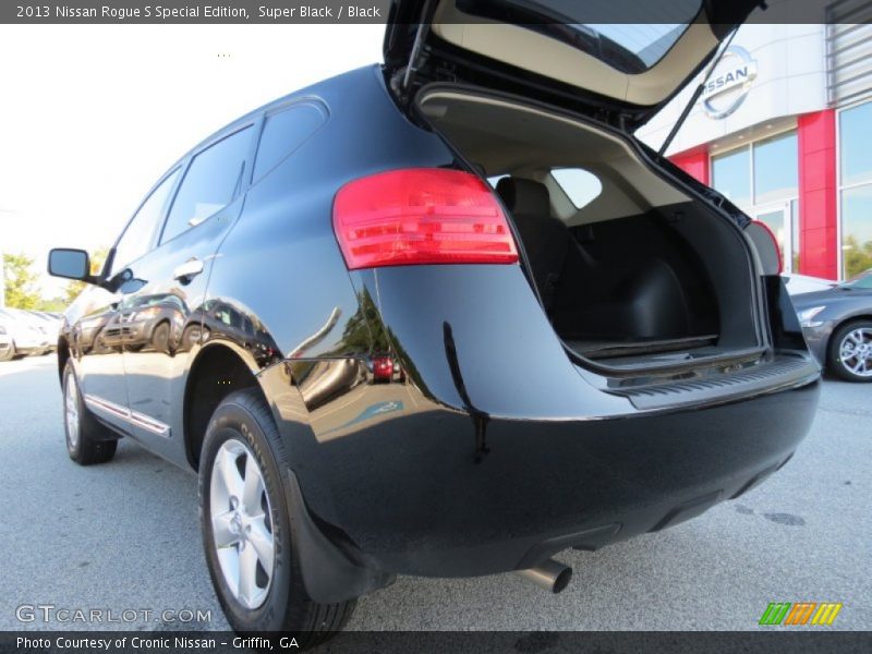 Super Black / Black 2013 Nissan Rogue S Special Edition