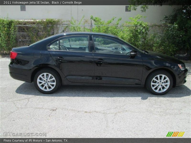 Black / Cornsilk Beige 2011 Volkswagen Jetta SE Sedan