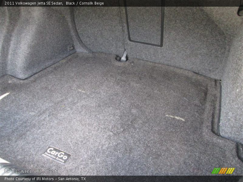 Black / Cornsilk Beige 2011 Volkswagen Jetta SE Sedan