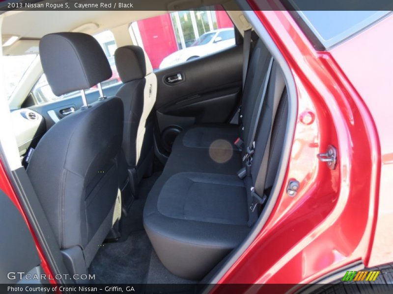 Cayenne Red / Black 2013 Nissan Rogue S